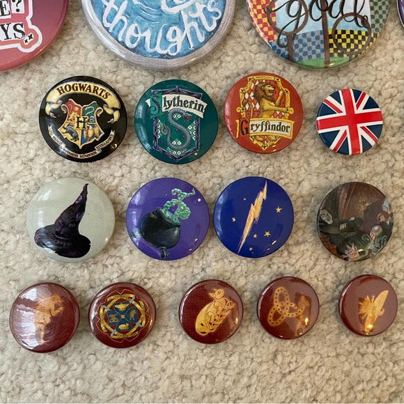 Colorful Harry Potter Button Pin Collection (18) - Picture 4 of 9